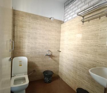Sualkuchi House | Riverview Guest House