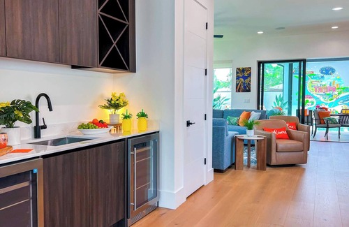 Tampa Heights House | Riverwalk Landing- Brand New Luxury Retreat
