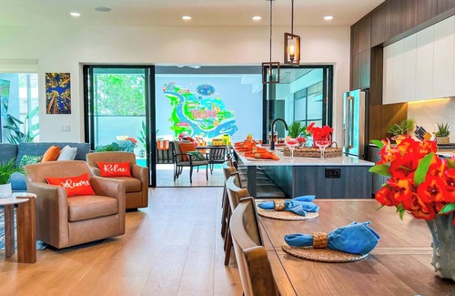 Tampa Heights House | Riverwalk Landing- Brand New Luxury Retreat