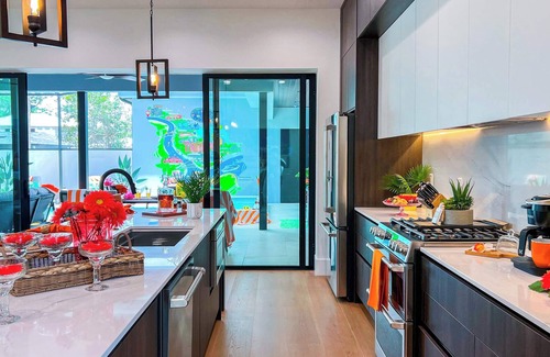 Tampa Heights House | Riverwalk Landing- Brand New Luxury Retreat