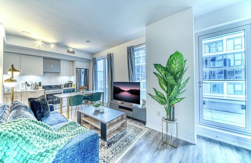 Garden District Apartment | RivetStays - The Jarvis