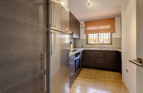 Estepona Apartment | Riviera Andaluza – Lovely apartment by the beach with sea views