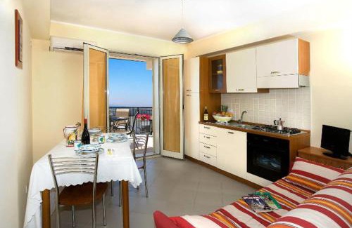 Santa Teresa di Riva Apartment | Riviera Ionica