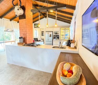 Rancho Queimado House | RJ Sitio Refugio da Serra fazendinha