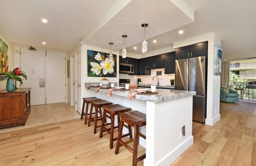Kahana Condo | RK 301 Remodeled OceanFront 2BD w Ocean Views Pool
