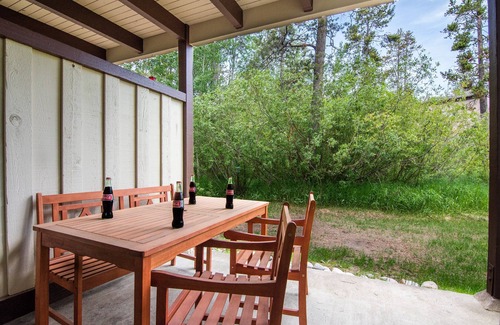 Moose Wilson Road Condo | RMR: Chokeberry 3813 Condo in The Aspens