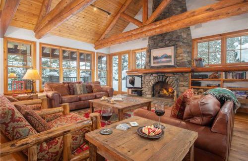 Teton Village House | RMR: Cottagewood House in Teton Village
