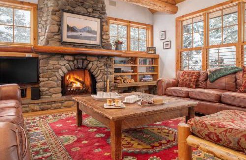 Teton Village House | RMR: Cottagewood House in Teton Village