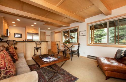 Teton Village Apartment | RMR: La Choumine 6 Condo in Teton Village