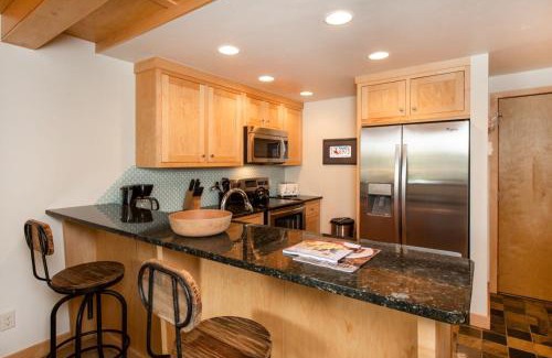 Teton Village Apartment | RMR: La Choumine 6 Condo in Teton Village