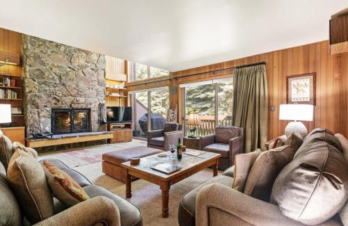Teton Village Villa | RMR: Wind River 5 Condo in Teton Village
