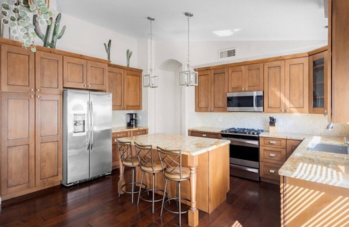 Desert Ridge House | Roadrunner Retreat – Desert Ridge Prime Location!