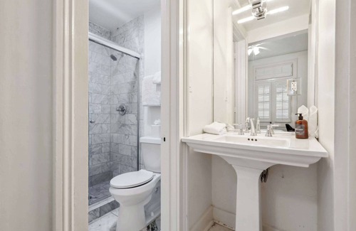 French Quarter Hotel | Roami at St. Helene | Chartres St. Combo #18