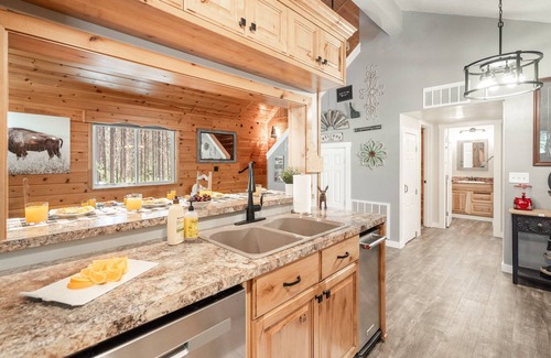 Island Park House | Roaming Buffalo – Pet-Friendly, Forest Views, Firepit Veranda, New Listing Near Yellowstone