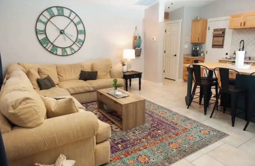 Swiss Manor Apartment | Roberta’s Place, Sanctuary in the Pines