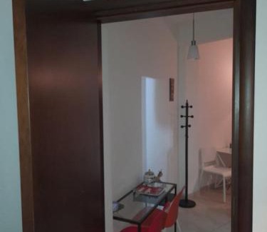 Ampelokipoi-Menemeni Apartment | Roberto's Studio