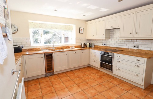 Troutbeck Cottage | ROBIN COTTAGE, pet friendly, with open fire in Troutbeck