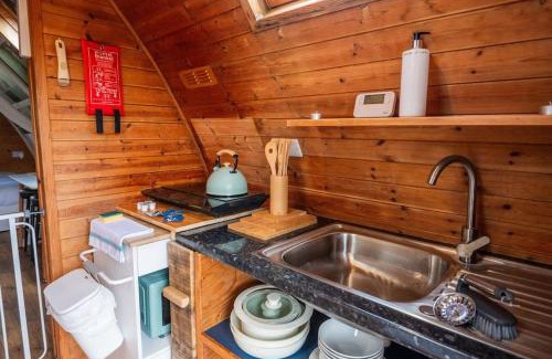 Callington House | Robin Nest - Cosy Shepherd's Hut Hideaway