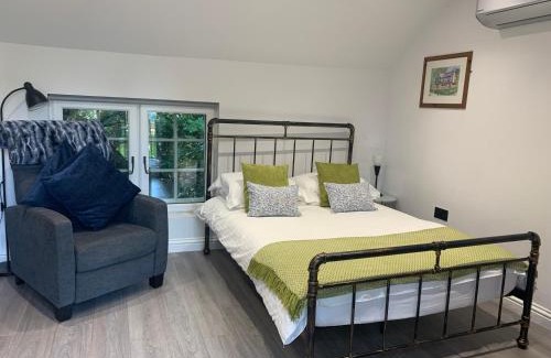 King's Bromley House | Robin's Nest - a self contained detached annex with sky sports & movies