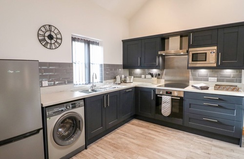 Fulford Cottage | ROBIN'S REST, character holiday cottage in Blythe Bridge