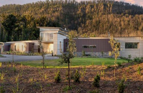 Budgong House | Robinsons Run The ultimate luxury country retreat