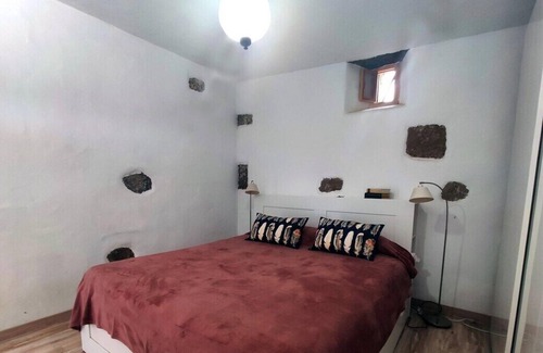 Haria Cottage | Roca redonda, rural and ecological accommodation with sea views