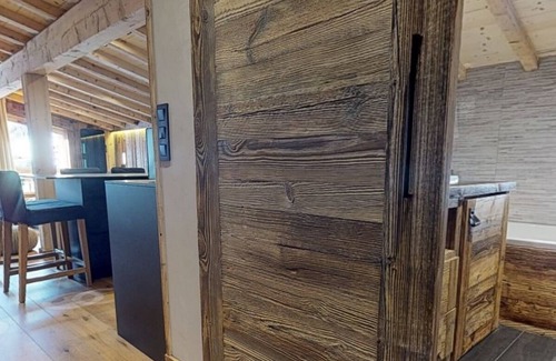 Megeve Apartment | Rochebrune Warm and modern chalet-style apartment near the village center