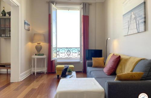 Trouville-sur-Mer Apartment | Roches Normandes - Terrasse Vue Mer et Plage