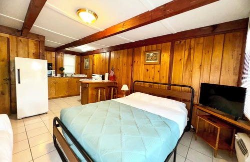 Lake George Hotel | Rock Castle Resort
