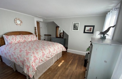 Plymouth Apartment | Rock Landing 2 BR Walk to Everything