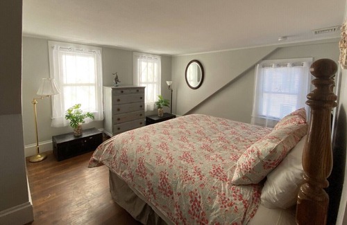 Plymouth Apartment | Rock Landing 2 BR Walk to Everything