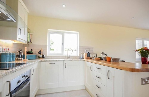 South Charlton Cottage | ROCK LODGE, pet friendly, with open fire in Alnmouth