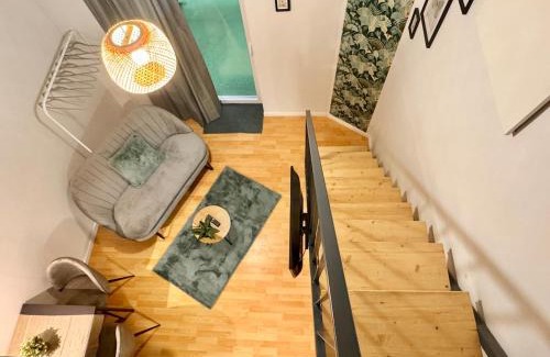 Palace District Apartment | Rock Mary's Mini Studio