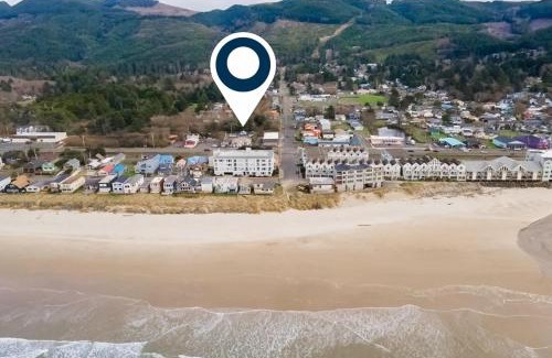 Rockaway Beach House | Rockaway Beach Villa