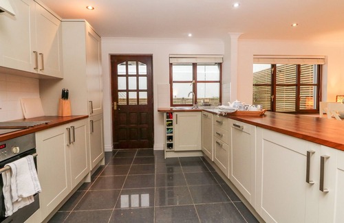 Mortehoe Cottage | ROCKHAM BAY VIEW, pet friendly, character holiday cottage in Mortehoe