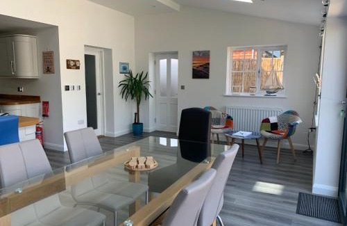 Waldringfield House | Rockhopper Cottage, Waldringfield