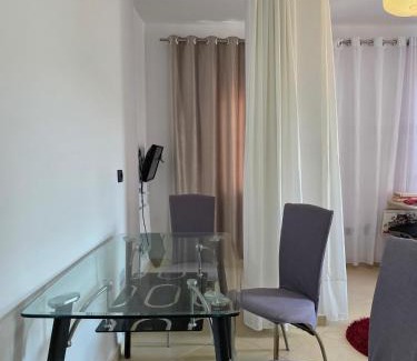 Shkembi i Kavajes Apartment | Rocking Sea