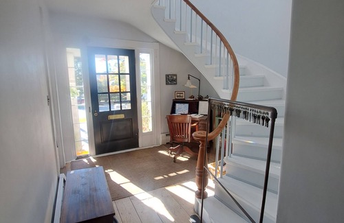 Rockland House | Rockland is the arts capital of Mid Coast Maine! STR 25-14