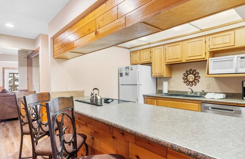 Historic District Villa | Rockridge #49