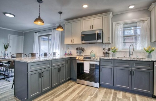 Decatur House | Rocksteady Retreat Home