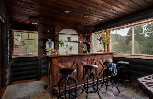 Hacienda House | Rocktop Lodge