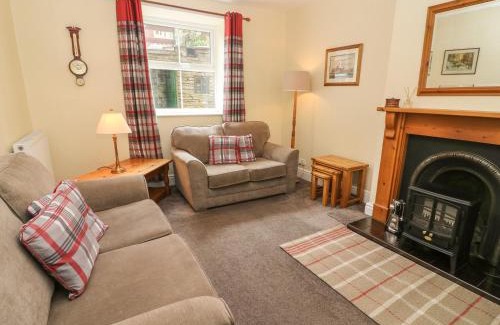 Hawes House | Rockville