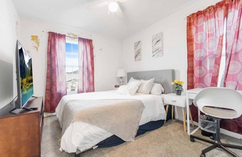 Aurora House | Rocky Mountain Retreat Oasis on Orleans St