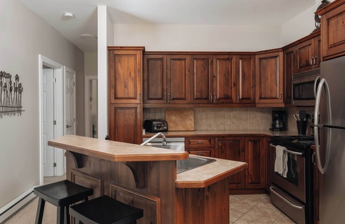 Saint-Faustin-Lac-Carre Condo | Rodeo Fest & Fall Color Fastival - Neve Mont-Blanc