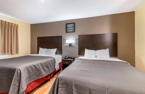 Lake George Hotel | Rodeway Inn Lake George Outlets