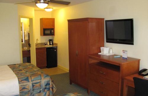 Fort Lauderdale Hotel | Rodeway Inn & Suites Fort Lauderdale Airport & Cruise Port