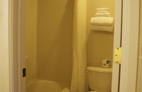 Williams Hotel | Rodeway Inn & Suites Williams Downtowner - Rte 66