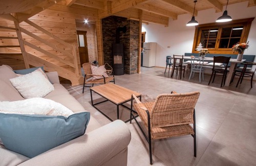 Cervena Voda Apartment | Rodinná roubenka U Tří skřítků