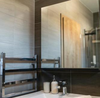 Cerna V Posumavi Apartment | Rodinný apartmán s balkónem a dvěma koupelnami
