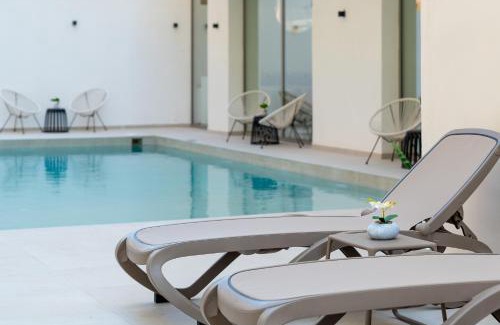 Rhodes Hotel | Rodos White
